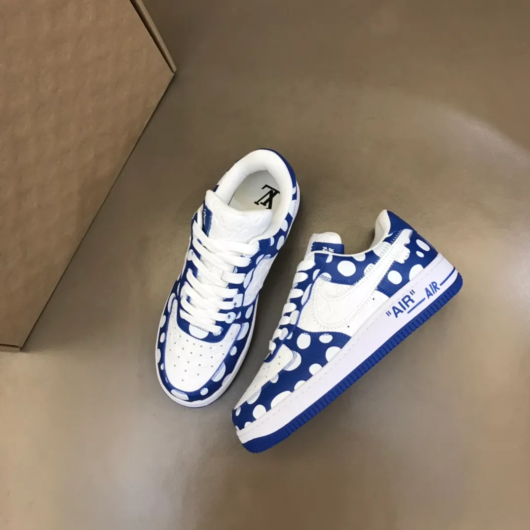 Men's shoes 💰p420 "*OUIS *UITTO*x" x OFF-WHITE x Nike tripartite collaboration! Yayoi Kusama's collaboration series is a trendy men's casual sports shoe with unrivaled color matching. The design idea basically continues the style of THE TEN. The Swoosh line and tongue label have a very familiar visual effect, and are both fashionable and trendy! A must-have for fashionistas! The effect on your feet is absolutely stunning!  Size: 38-45